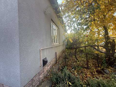 будинок за адресою смт. Середнє, Замкова, 111