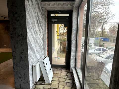 комерційна за адресою Мінеральна вул., 49