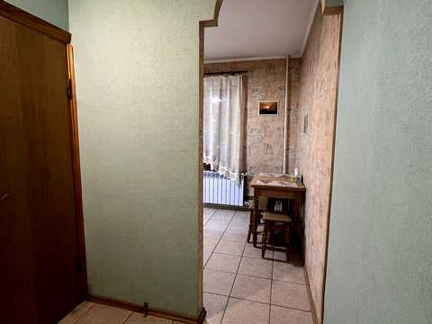 квартира за адресою Київ, Автозаводська вул., 77