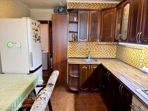 квартира за адресою Дніпро, Героїв просп., 12