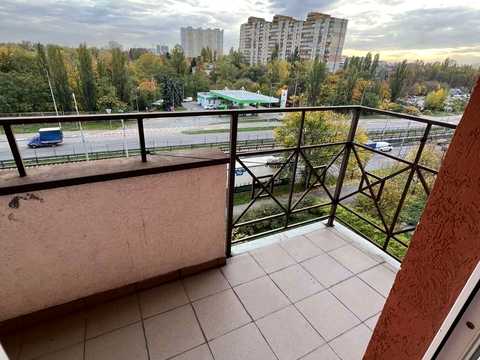 квартира за адресою Любомира Гузара просп. (Космонавта Комарова), 20-А