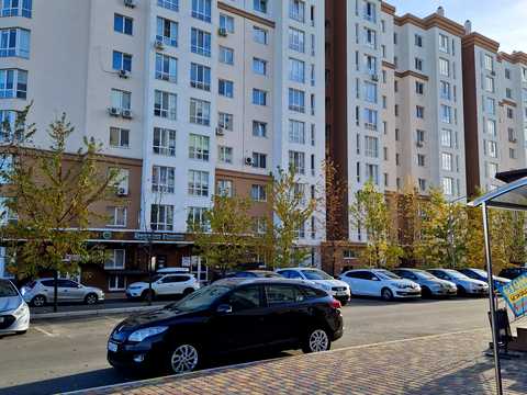 квартира за адресою Героїв Небесної Сотні просп., 38