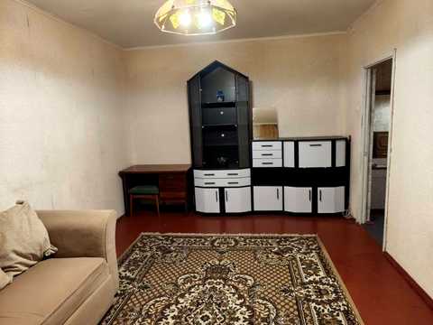 квартира за адресою Анни Ахматової вул., 6
