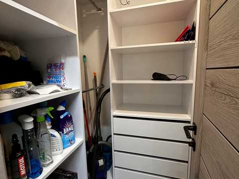 квартира за адресою Набережно-Рибальська вул., 27