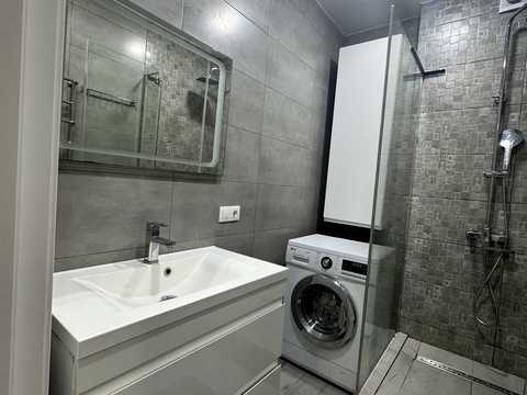 квартира за адресою Машинобудівників вул., 31