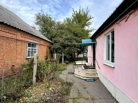 будинок за адресою с. Розсошенці, Степова вул., 27