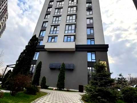 квартира за адресою Любомира Гузара просп. (Космонавта Комарова), 11