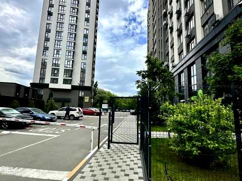 квартира за адресою Любомира Гузара просп. (Космонавта Комарова), 11