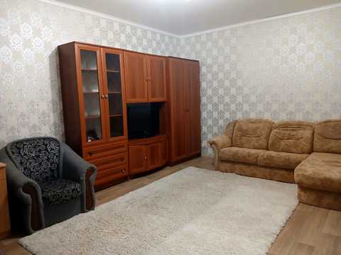 квартира за адресою Івана Крамського вул., 4