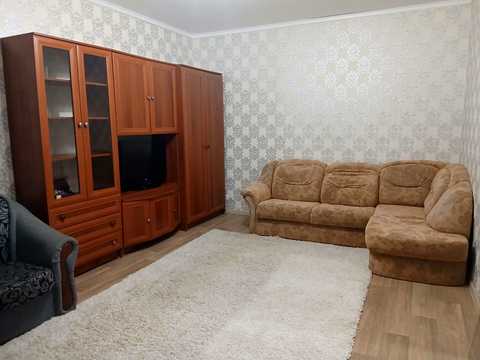 квартира за адресою Івана Крамського вул., 4
