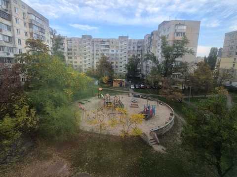 квартира по адресу Героев Днепра ул., 12
