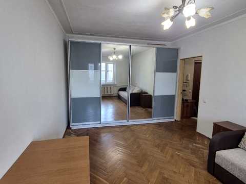 квартира по адресу Героев Днепра ул., 12