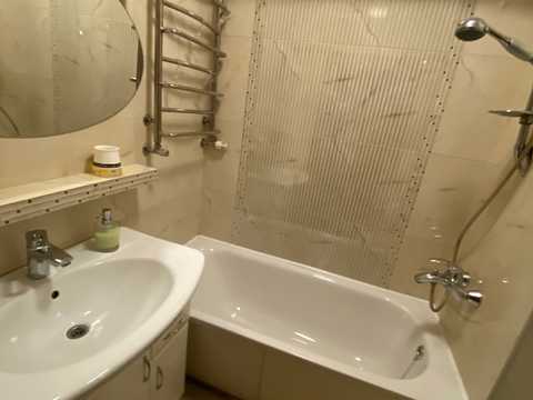 квартира за адресою Джерельна вул., 49