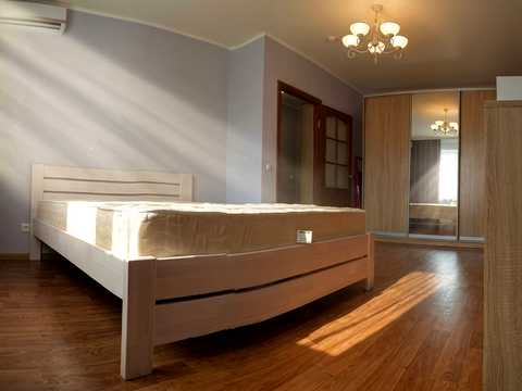 квартира за адресою Софії Русової вул., 1-Б