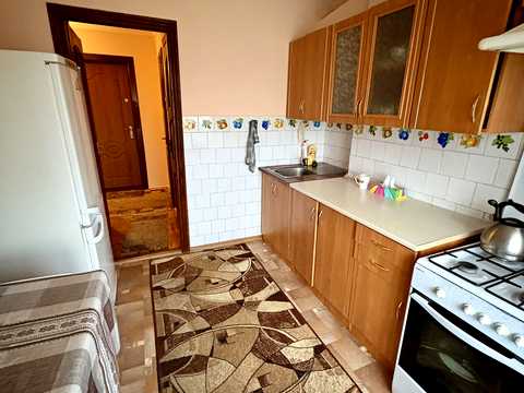 квартира за адресою Наукова вул., 19