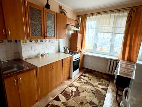 квартира за адресою Наукова вул., 19