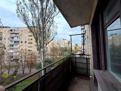 квартира за адресою Десантна вул., 8