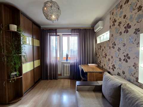 квартира по адресу Героев Днепра ул., 35