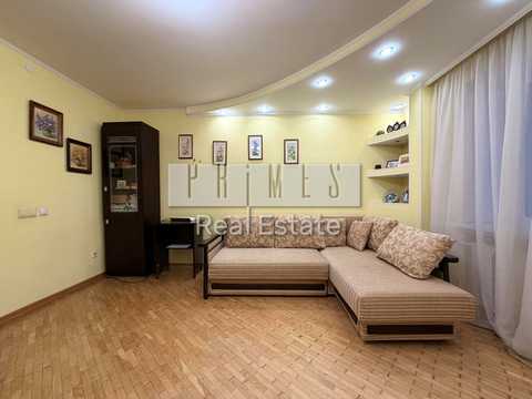 квартира за адресою Київ, Драгоманова вул., 15-А