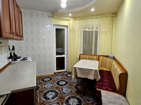 квартира за адресою Оболонська пл. (Дружби Народів СРСР), 2-А