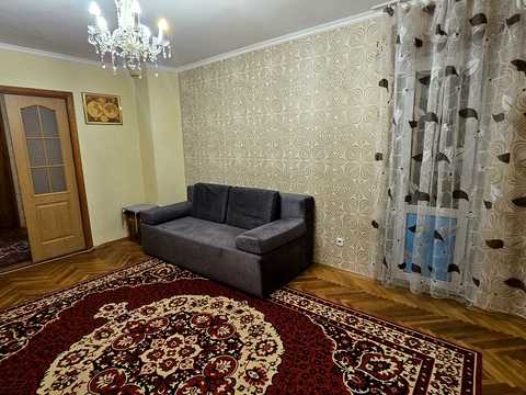 квартира за адресою Оболонська пл. (Дружби Народів СРСР), 2-А
