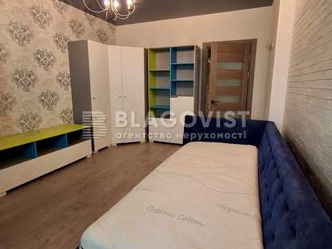 квартира за адресою Анни Ахматової вул., 34