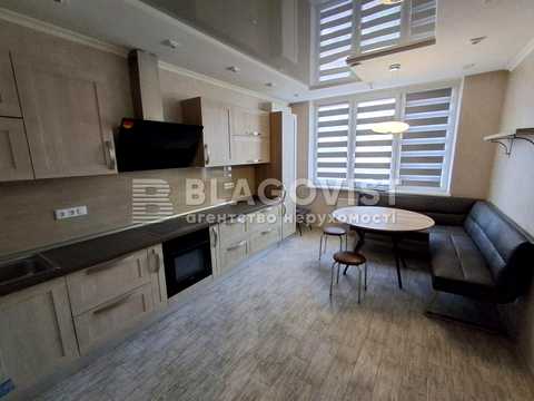 квартира за адресою Анни Ахматової вул., 34