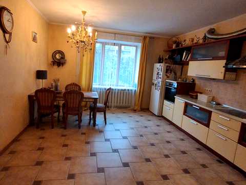 квартира за адресою Тіниста вул., 15