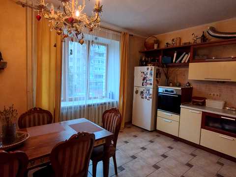 квартира за адресою Тіниста вул., 15
