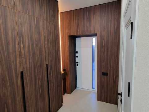 будинок за адресою Миколи Вінграновського вул. (1 Травня)