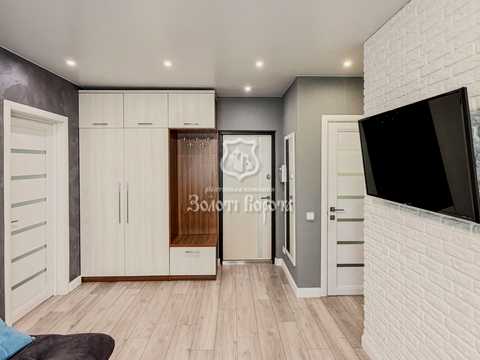 квартира за адресою Софії Русової вул., 7