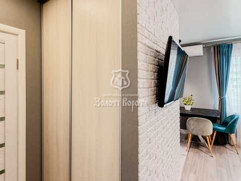 квартира за адресою Софії Русової вул., 7