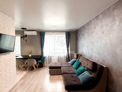 квартира за адресою Софії Русової вул., 7