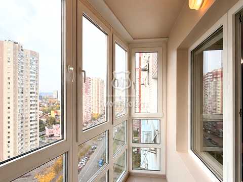 квартира за адресою Софії Русової вул., 7