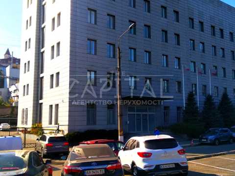 комерційна за адресою Лінійна вул., 17