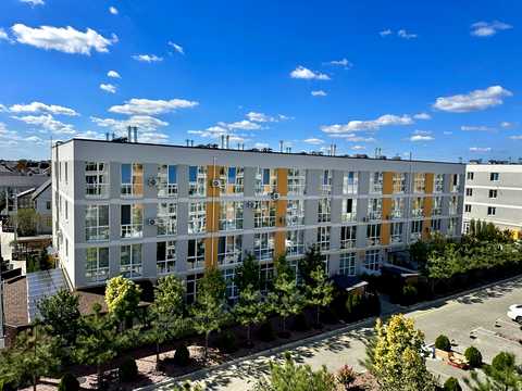 квартира по адресу с. Святопетровское, Гідності ул., 8/1