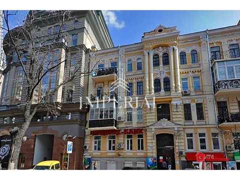 коммерческая по адресу Большая Васильковская ул. (Красноармейская), 79