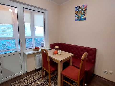 квартира за адресою Софії Русової вул., 7