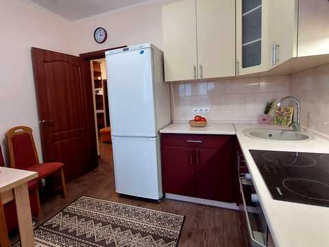 квартира за адресою Софії Русової вул., 7