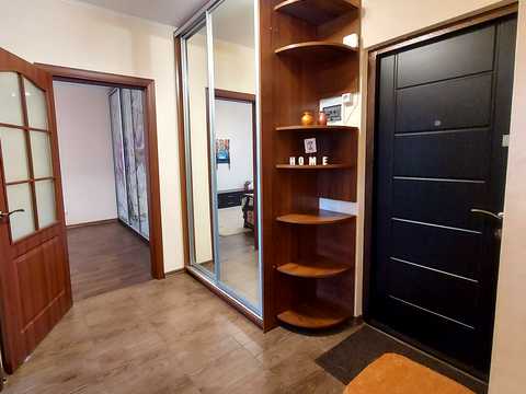 квартира за адресою Софії Русової вул., 7