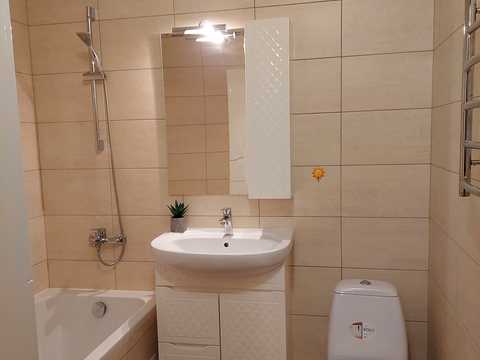 квартира за адресою Софії Русової вул., 7