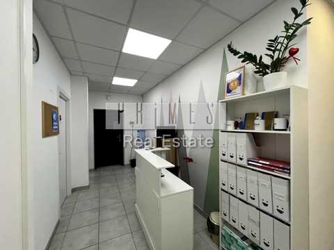 комерційна за адресою Регенераторна вул., 4