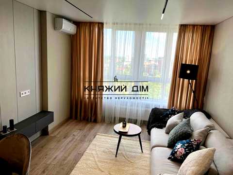 квартира за адресою Михайла Максимовича вул. (Онуфрія Трутенка), 32-А