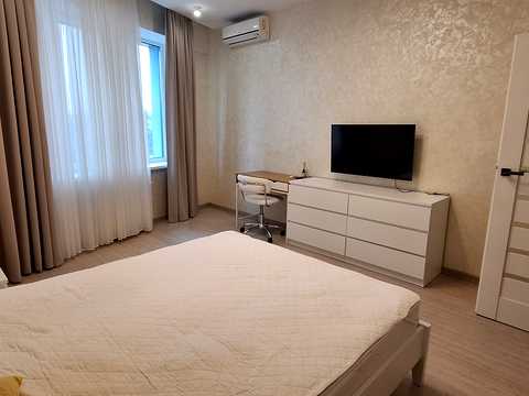 квартира за адресою Київ, Микільсько-Слобідська вул., 3-Б