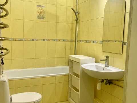 квартира по адресу Анны Ахматовой ул., 13-Д