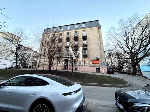 квартира по адресу Василия Тютюнника ул. (Анрі Барбюса), 13