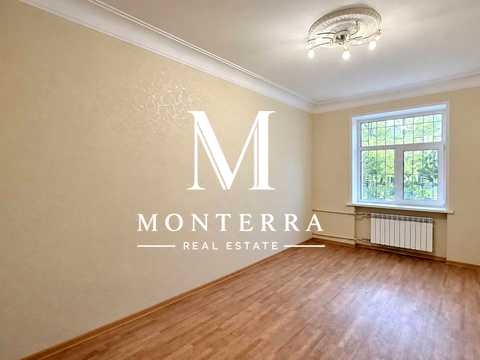 квартира за адресою Генерала Алмазова вул. (Кутузова), 1