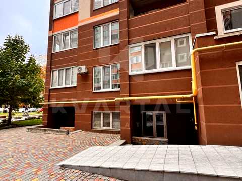 комерційна за адресою Соборна вул., 105