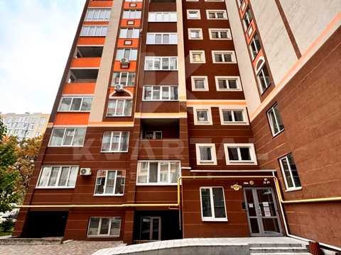комерційна за адресою Соборна вул., 105