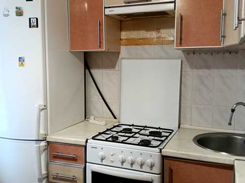 квартира за адресою Зарічанська вул., 52/2